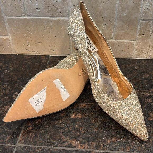 Jewel Badgley Mischka Royalty Gold Glitter Pointed Toe Kitten Heel 6.5 NWT $245 - Picture 10 of 11